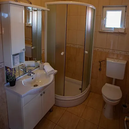 Ranch Apartment Bol