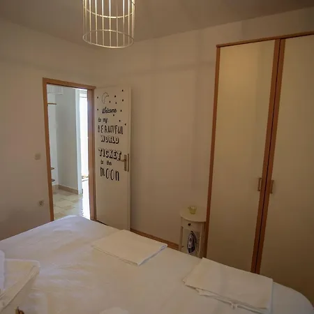 Ranch Apartment Bol