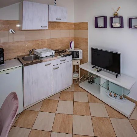 Ranch Apartment *