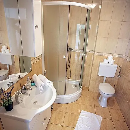 Ranch Apartment *